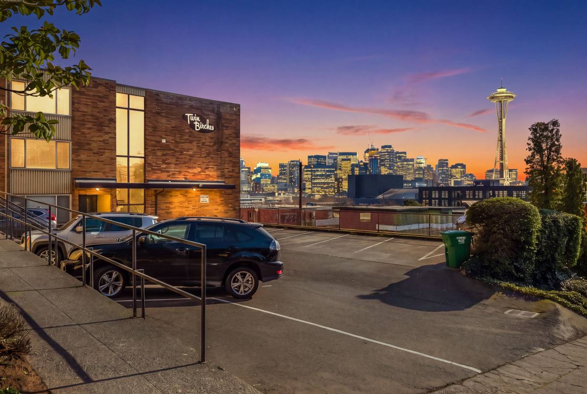 Apartment for rent at Twin Birches, 800 2nd Ave N, Seattle, WA 98109