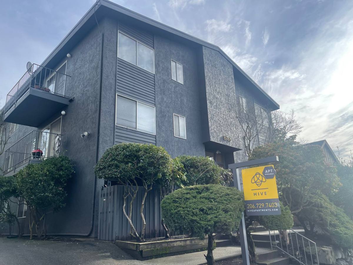 Apartment for rent at 8746 Phinney Ave N, Seattle, WA 98103