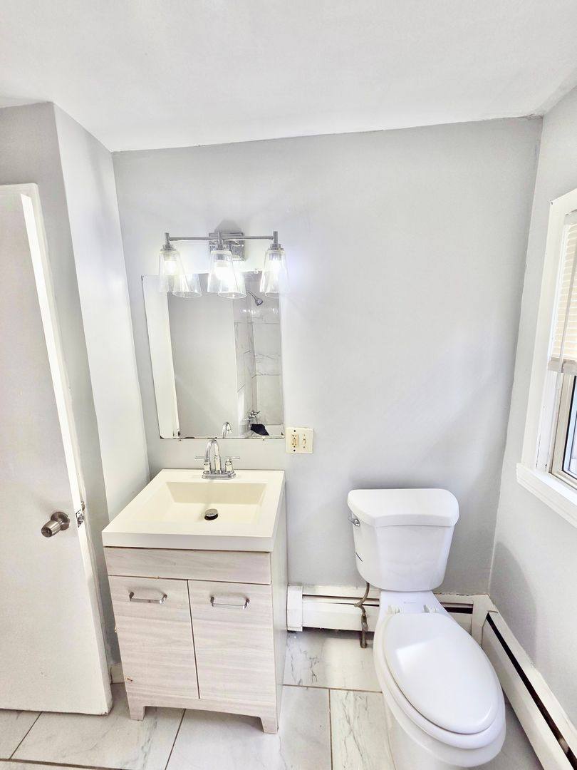 House for rent at 39 Standish Ave, Providence, RI 02908