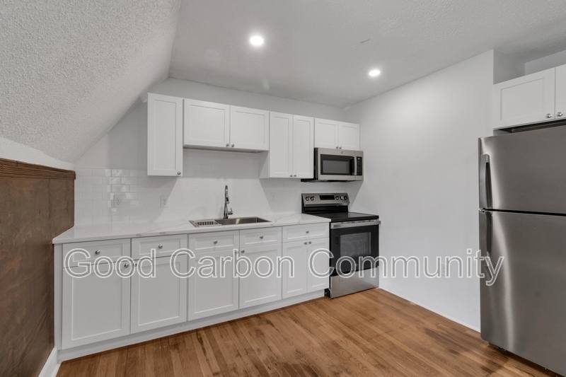 Apartment for rent at 211 Summer St, Buffalo, NY 14222