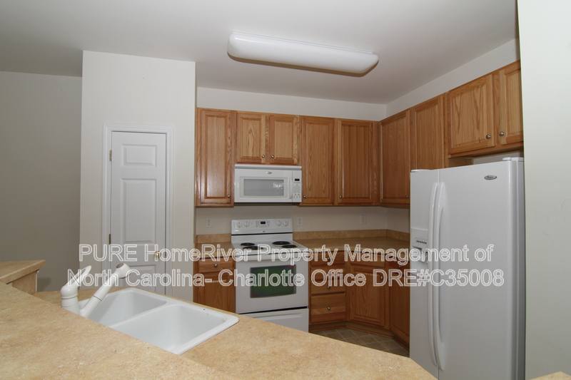 Townhouse for rent at 5718 Bent Creek Circle, Charlotte, NC 28227