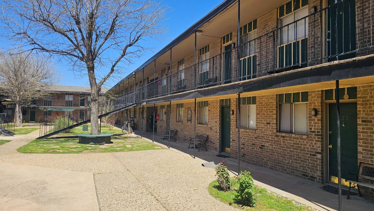 Apartment for rent at 1031 N Sumner St, Pampa, TX 79065