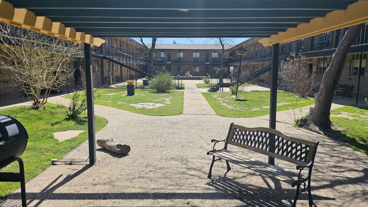 Apartment for rent at 1031 N Sumner St, Pampa, TX 79065