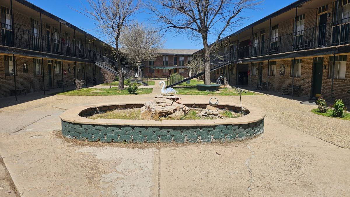 Apartment for rent at 1031 N Sumner St, Pampa, TX 79065