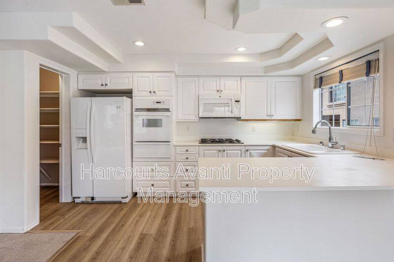 12507 El Camino Real #A, San Diego, CA 92130 - Townhouse for Rent - Image 8