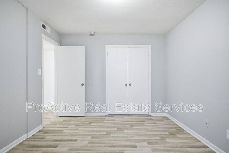 Apartment for rent at 507 Ashlawn Dr #3, Norfolk, VA 23505