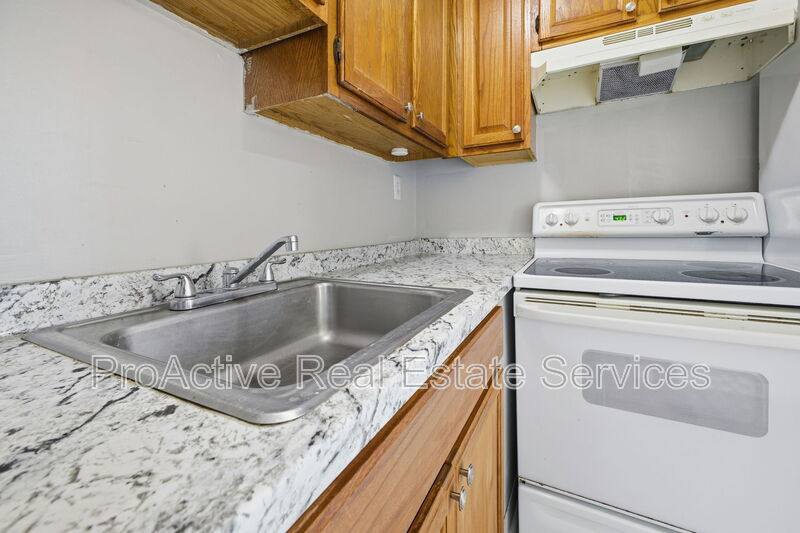 Apartment for rent at 507 Ashlawn Dr #3, Norfolk, VA 23505