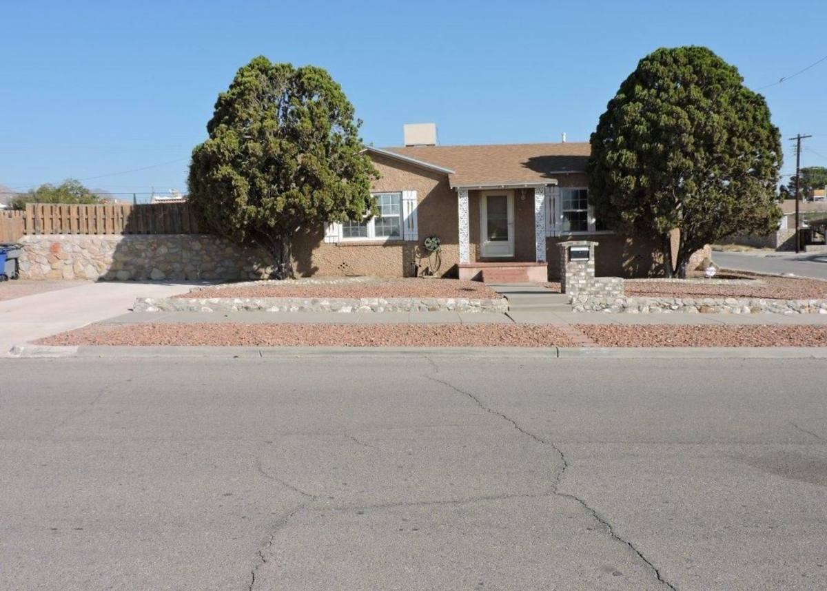 House for rent at 3531 Jefferson Ave, El Paso, TX 79930