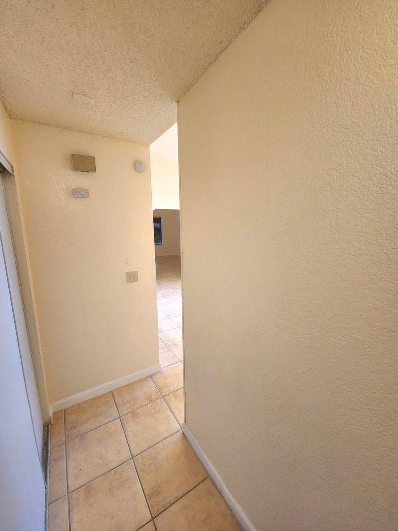 Apartment for rent at 4921-4923 Saddlerock Way, Sacramento, CA 95841