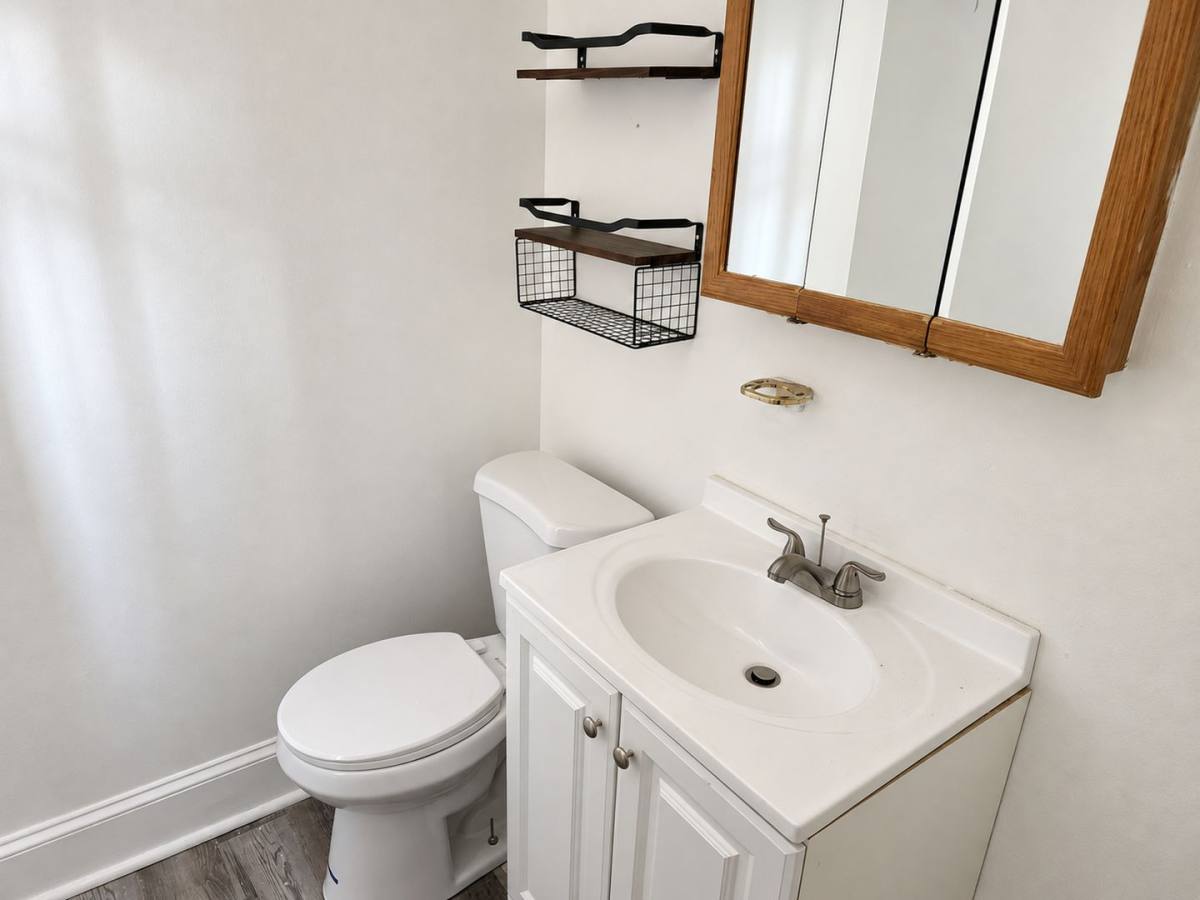 Townhouse for rent at 209 S Harrison St, Wilmington, DE 19805