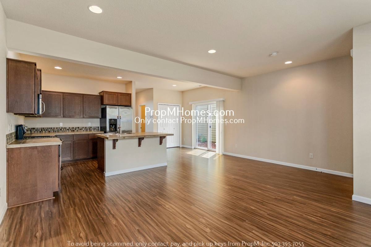 House for rent at 15488 SW Applewood Lane, Portland, OR 97224