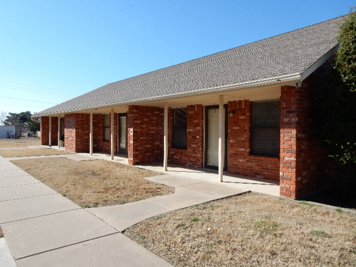 Apartment for rent at 617-718 2nd St, Elgin, OK 73538