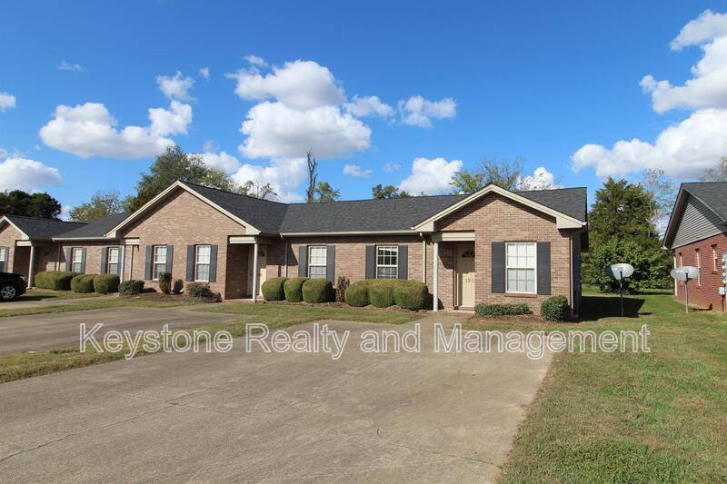 144 Bruceview Circle, Hopkinsville, KY 42240 - Apartment for Rent