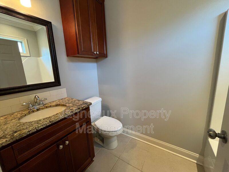 House for rent at 114 Hargrave Dr, Lafayette, LA 70508