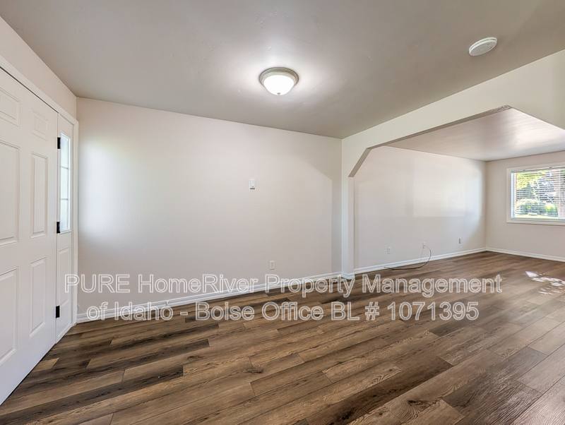 104 N Homedale Ave, Caldwell, ID 83605 - Apartment for Rent - Image 6