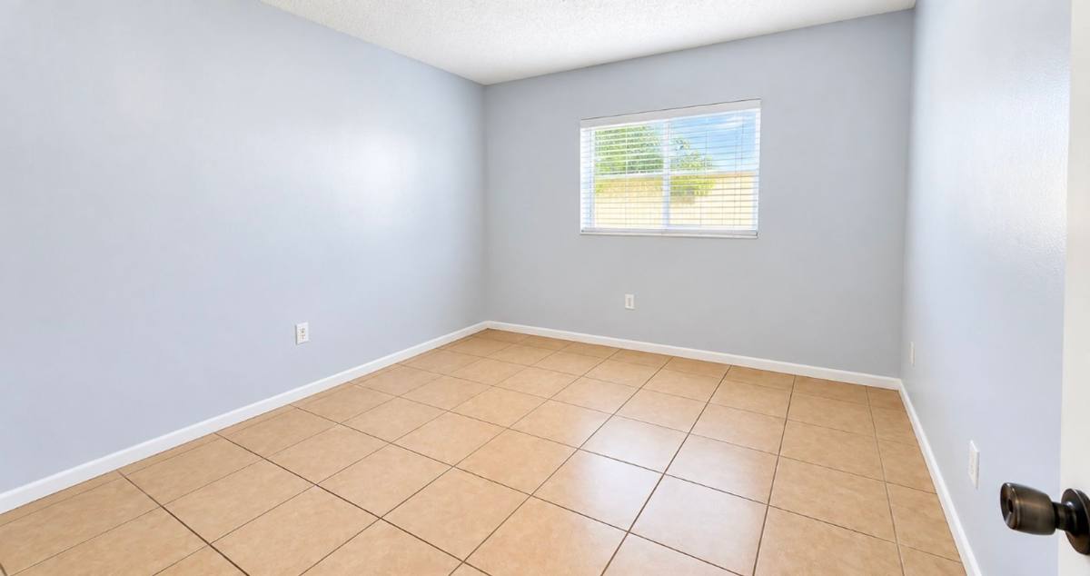 504 Barcelona Ave, Venice, FL 34285 - Apartment for Rent - Image 7