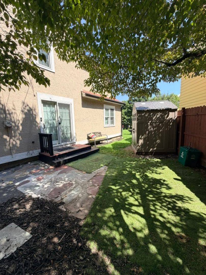House for rent at 860 Pleasant St, Worcester, MA 01602