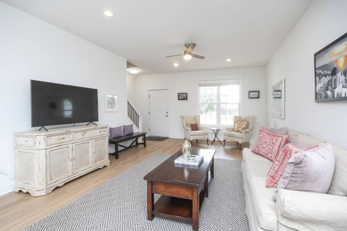Townhouse for rent at 1090 Startown Rd, Lincolnton, NC 28092