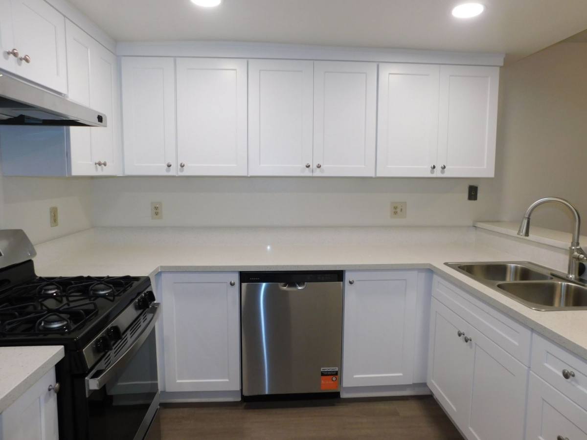 Apartment for rent at 3525-3529 W Park Balboa Ave, Orange, CA 92868
