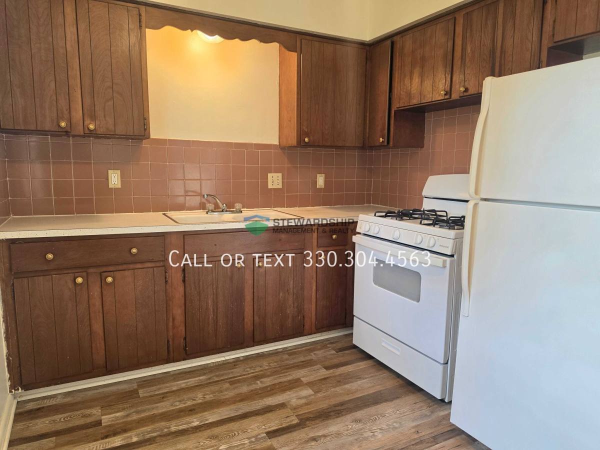Apartment for rent at 2307 Nesmith Lake Blvd, Akron, OH 44314