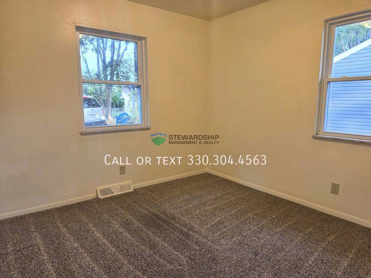 Apartment for rent at 2307 Nesmith Lake Blvd, Akron, OH 44314