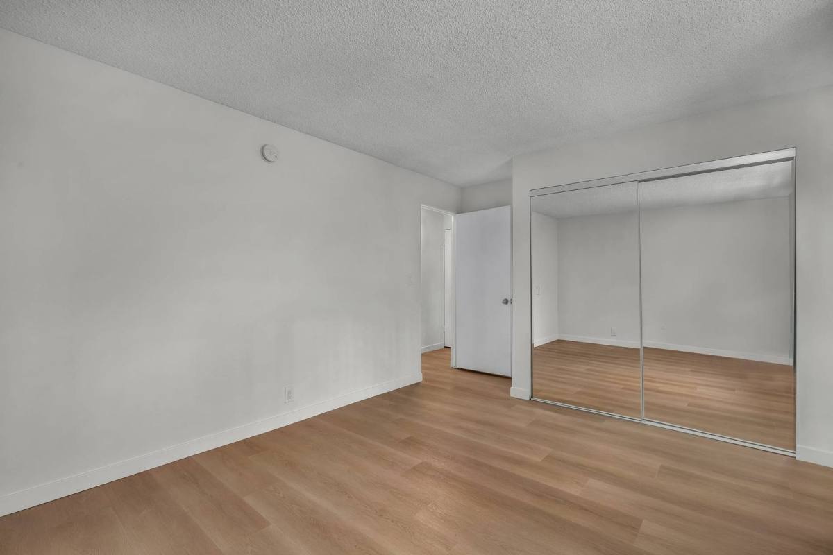 Apartment for rent at 3030 Montrose Ave, La Crescenta, CA 91214