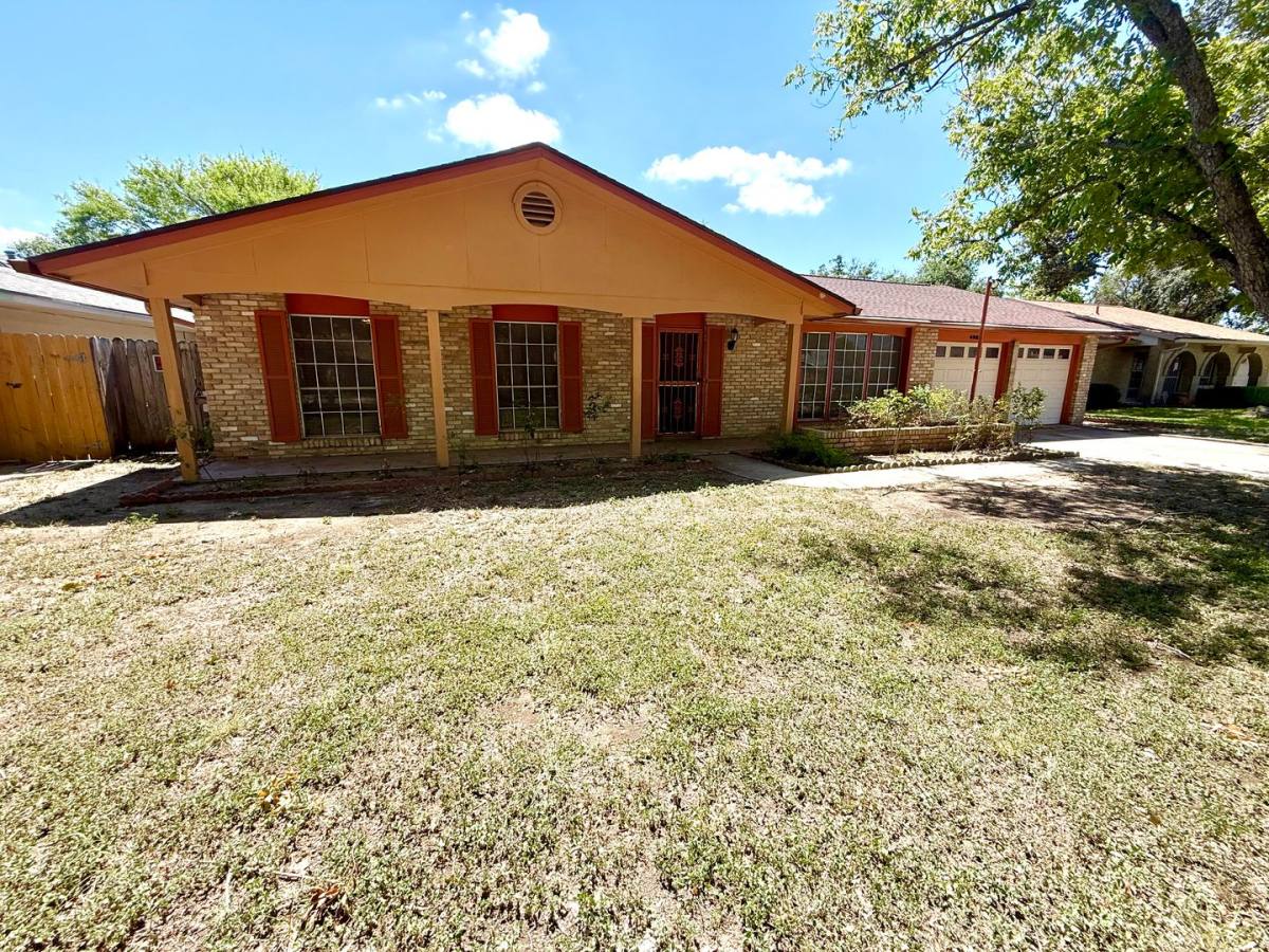 House for rent at 4922 Lambeth Dr, San Antonio, TX 78228