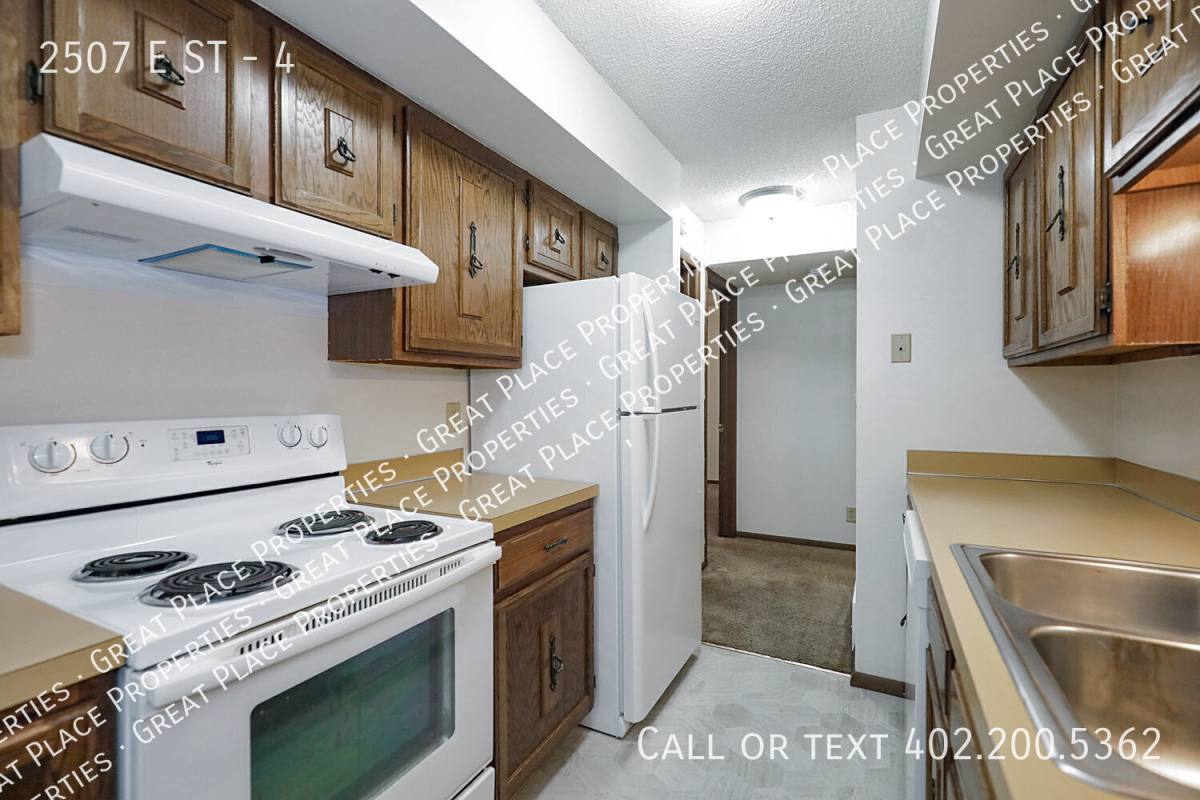 Apartment for rent at 2507 E St #4, Lincoln, NE 68510
