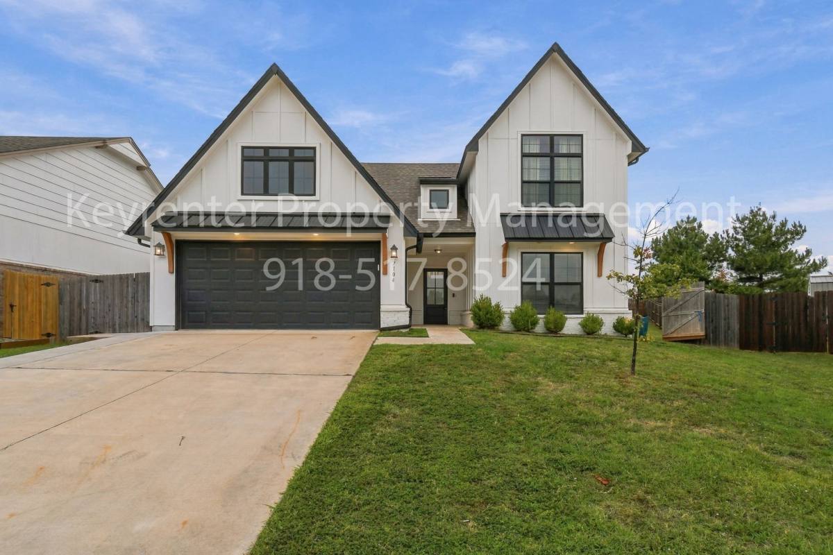 House for rent at 7104 S Kalanchoe Ave, Broken Arrow, OK 74011