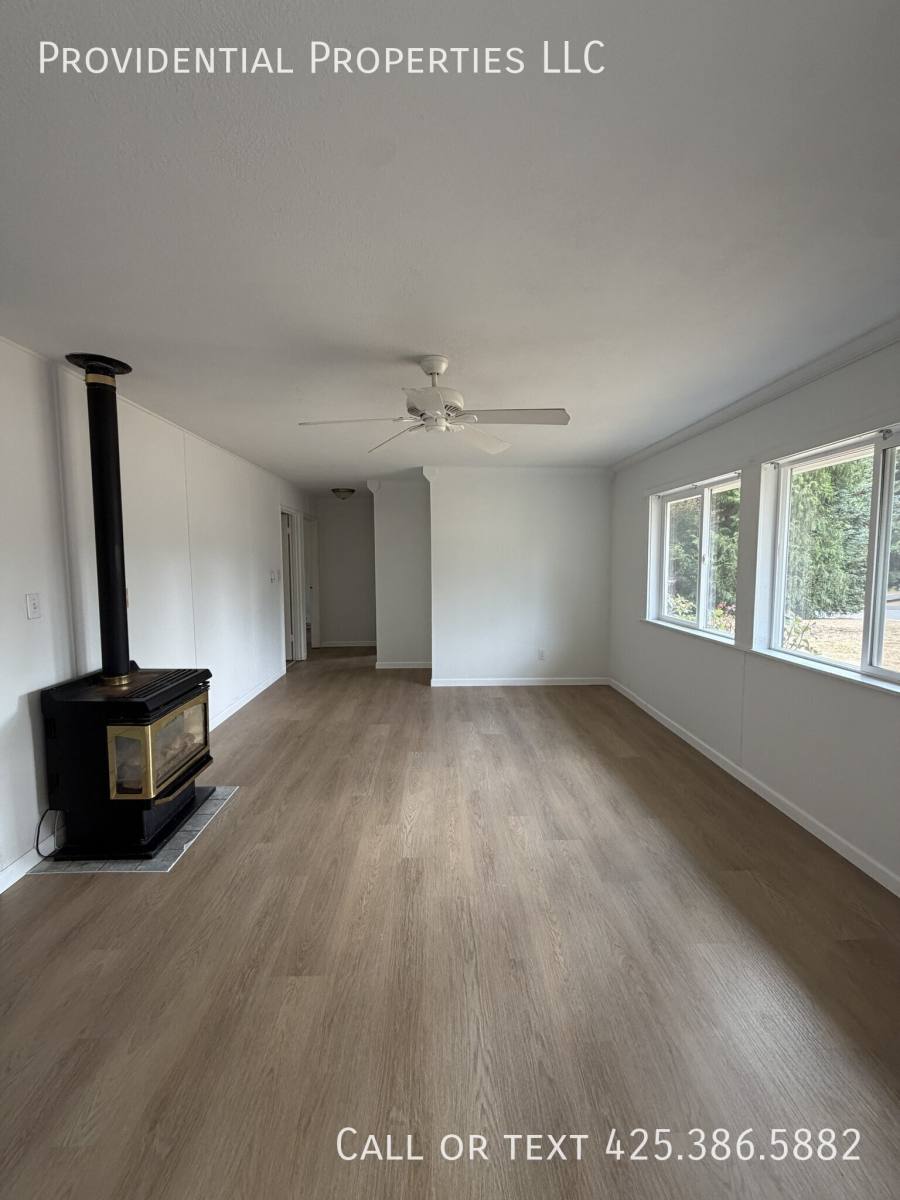 House for rent at 5207 221st St SW, Mountlake Terrace, WA 98043