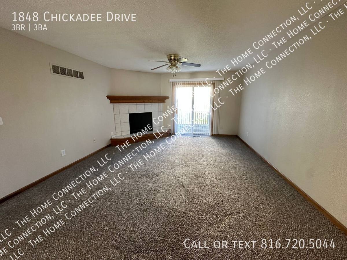 Townhouse for rent at 1848 Chickadee Dr, Liberty, MO 64068