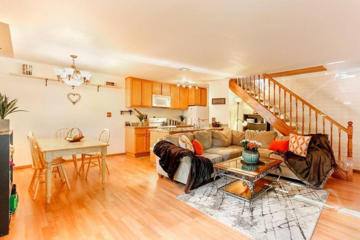 Townhouse for rent at 5137 Connecticut Dr #2, Sacramento, CA 95841