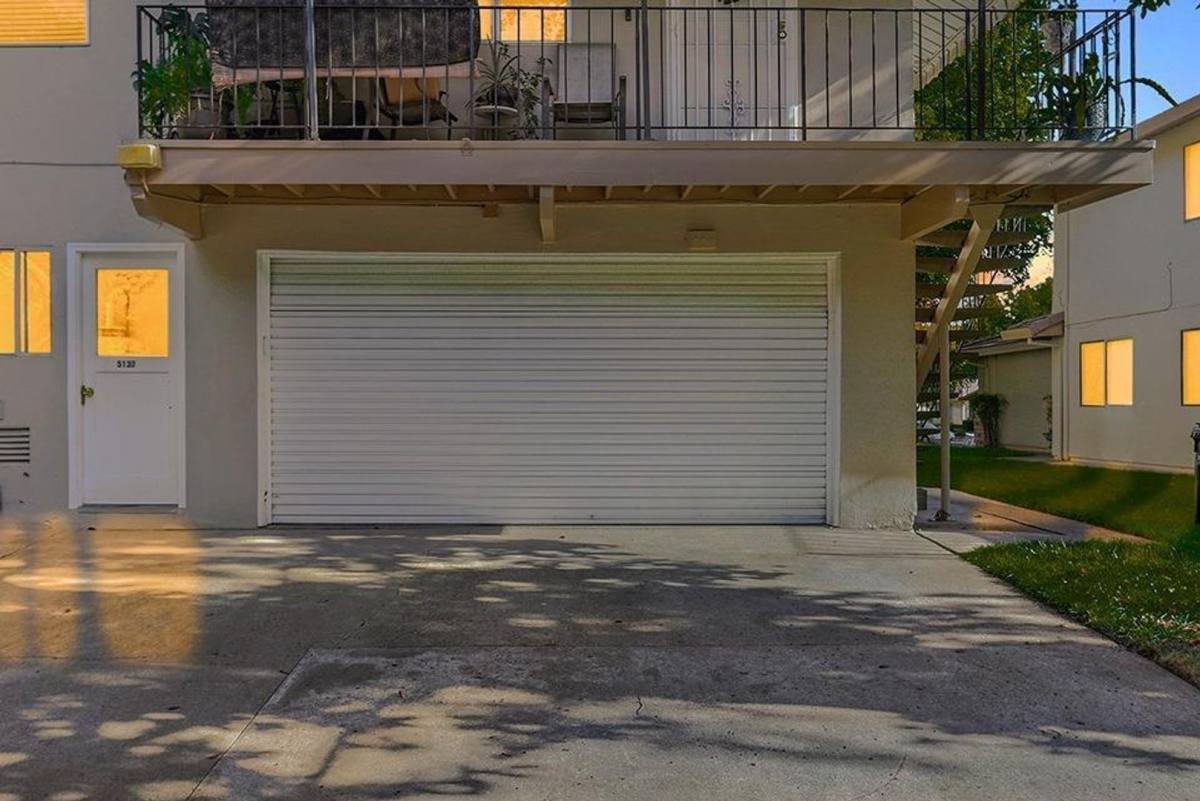 Townhouse for rent at 5137 Connecticut Dr #2, Sacramento, CA 95841