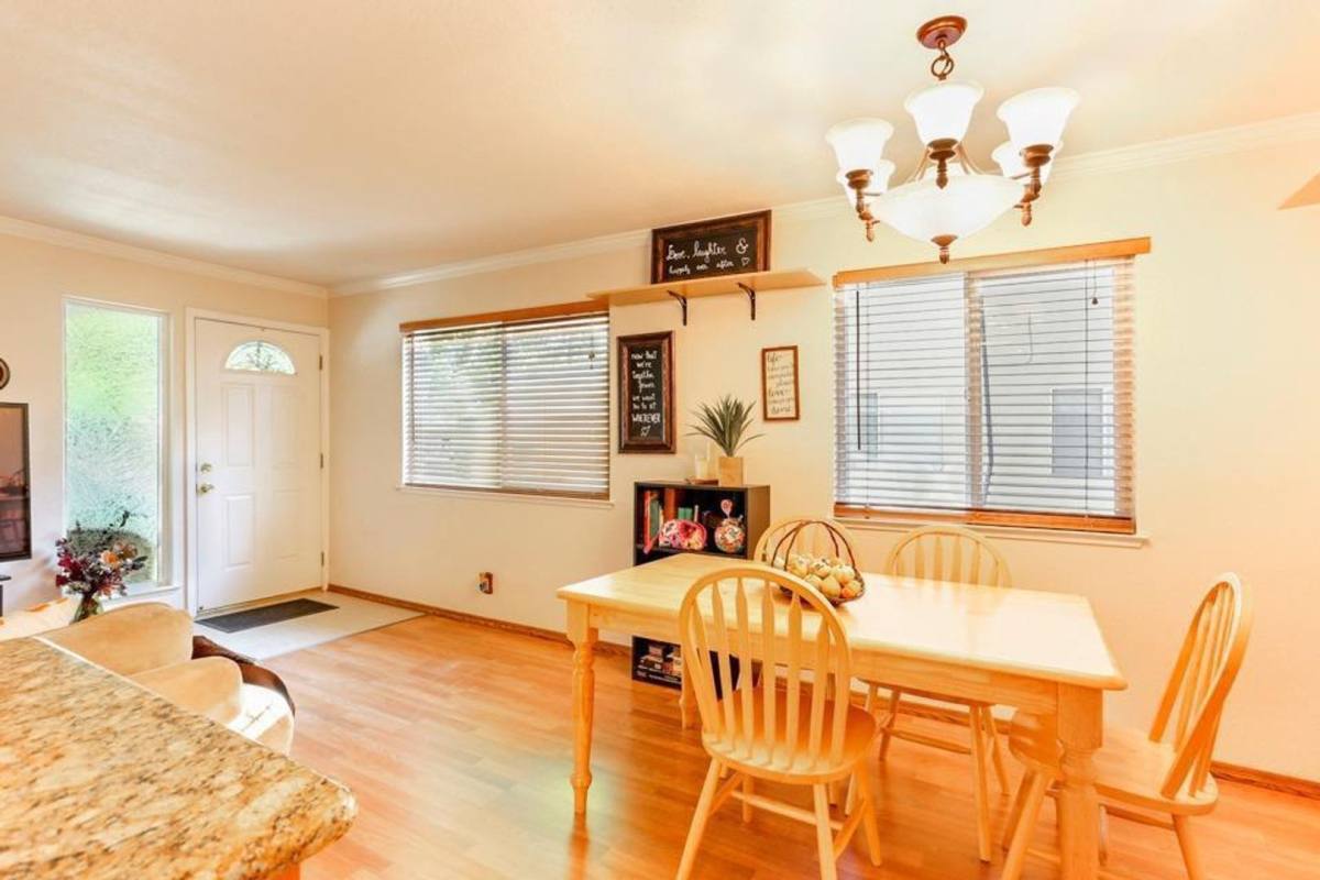 Townhouse for rent at 5137 Connecticut Dr #2, Sacramento, CA 95841