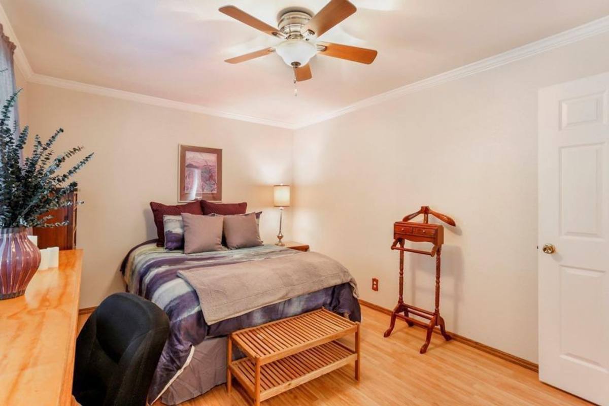 Townhouse for rent at 5137 Connecticut Dr #2, Sacramento, CA 95841