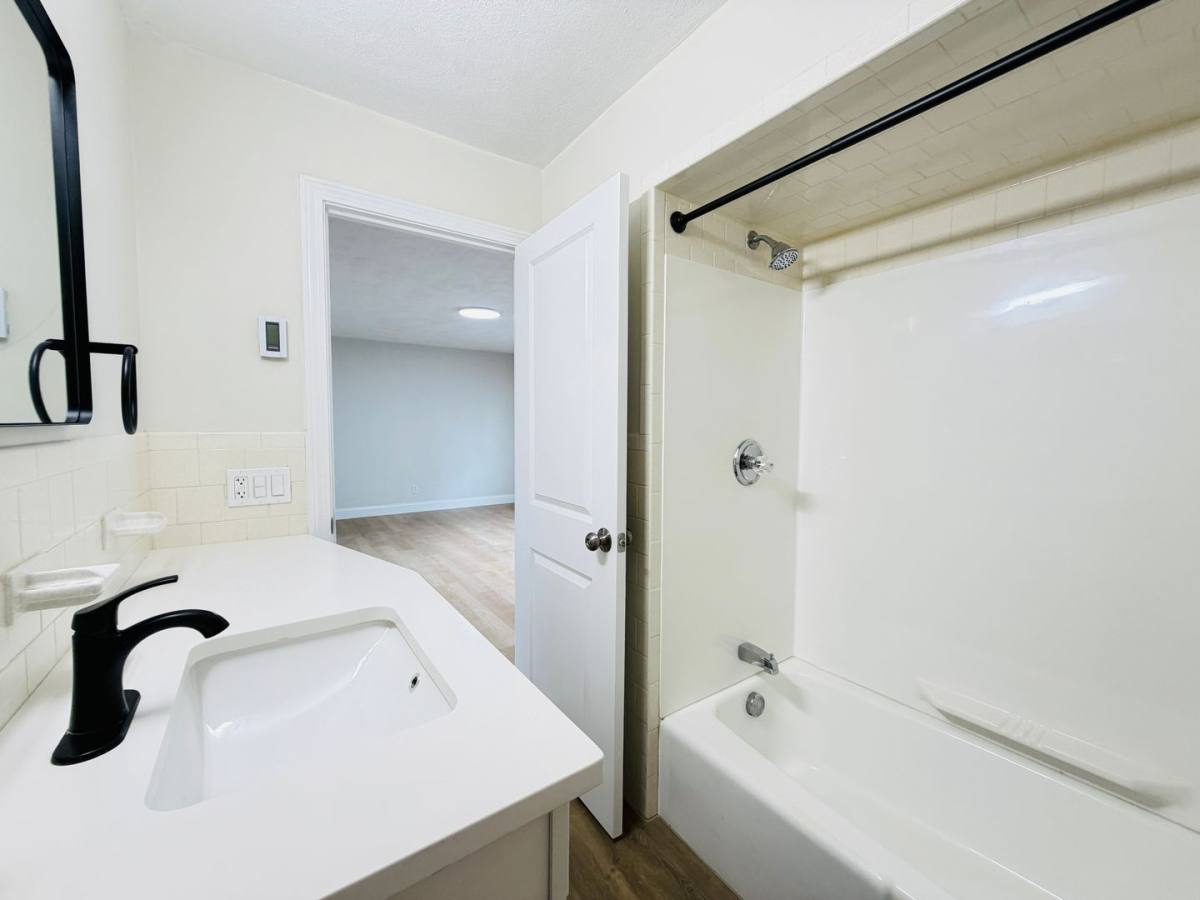 Apartment for rent at 11 Dart St, Cranston, RI 02920