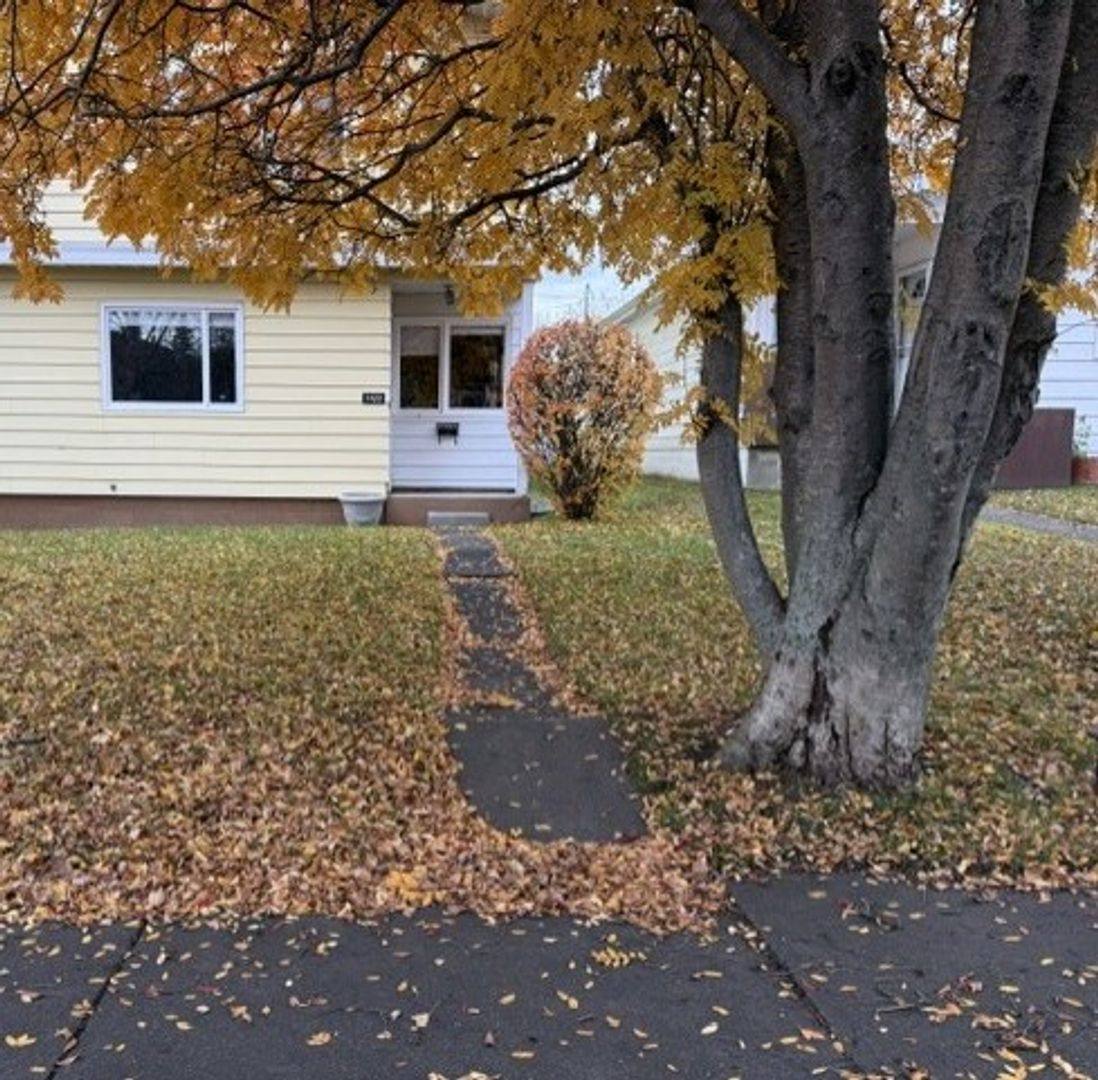 House for rent at 1422 O St, Anchorage, AK 99501