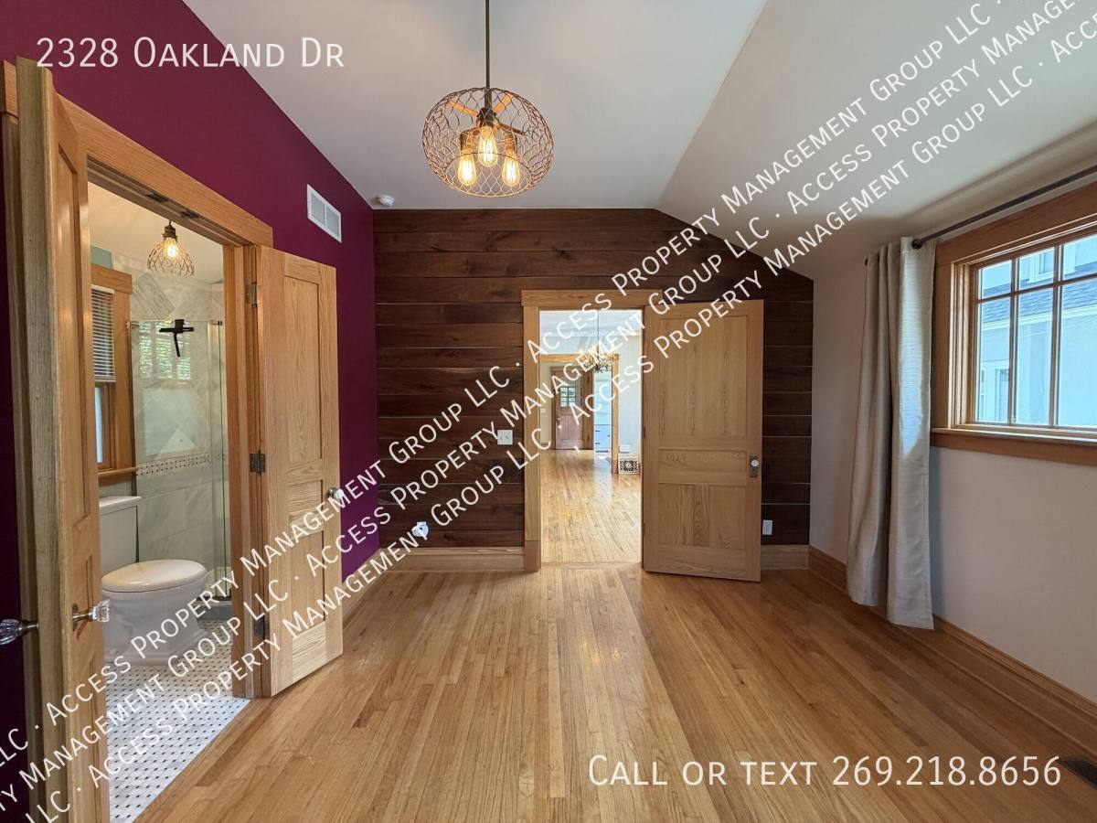 House for rent at 2328 Oakland Dr, Kalamazoo, MI 49008