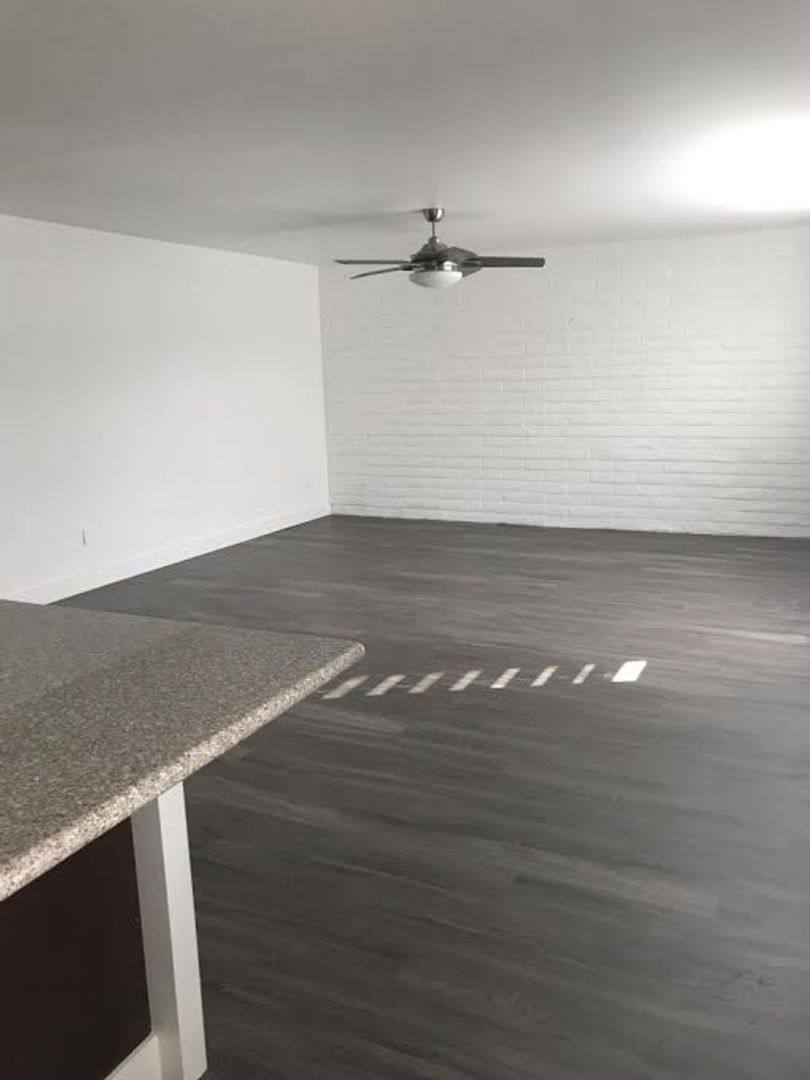 Townhouse for rent at 1500 W Rio Salado Parkway #39, Mesa, AZ 85201