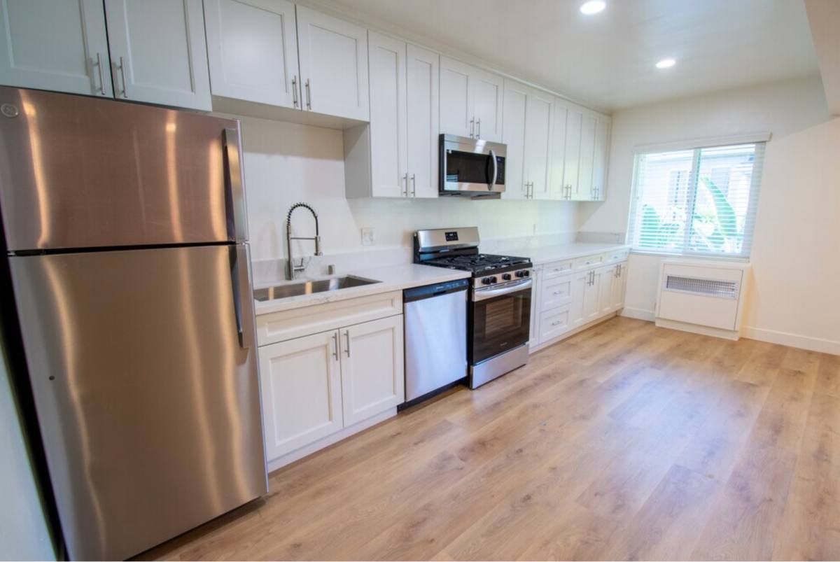 1625-1627 N Laurel Ave, Los Angeles, CA 90046 - Apartment for Rent - Image 10