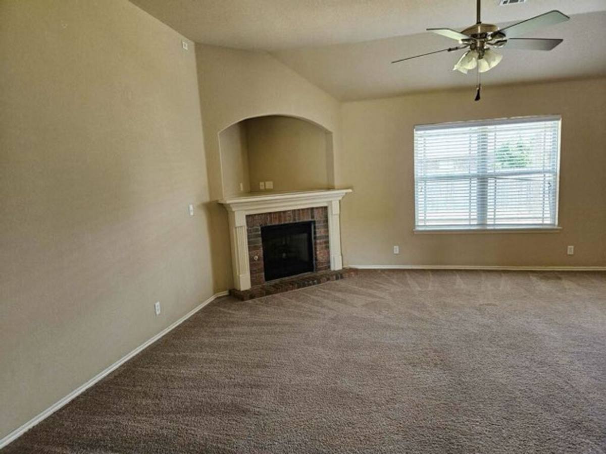 House for rent at 3311 E Fairmont Place, Broken Arrow, OK 74014