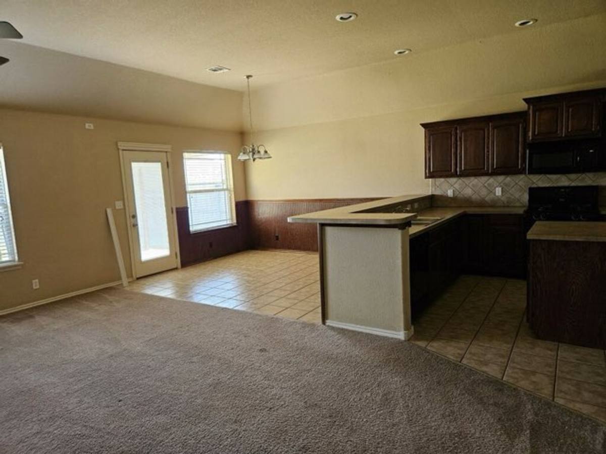 House for rent at 3311 E Fairmont Place, Broken Arrow, OK 74014