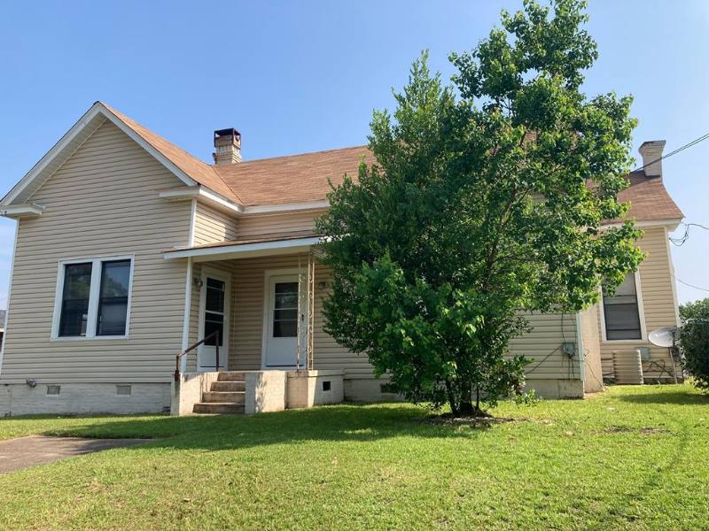 Apartment for rent at 307 Montgomery St #A, Troy, AL 36081