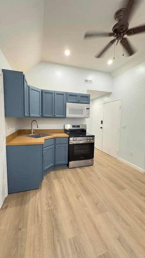 Apartment for rent at 152 Broadway #3, Taunton, MA 02780