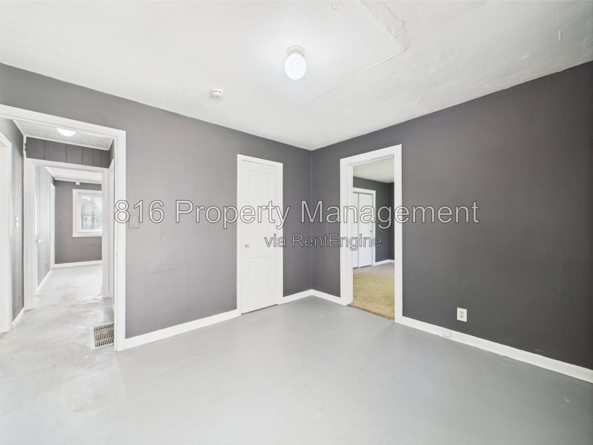 House for rent at 3354 Jackson Ave, Kansas City, MO 64128