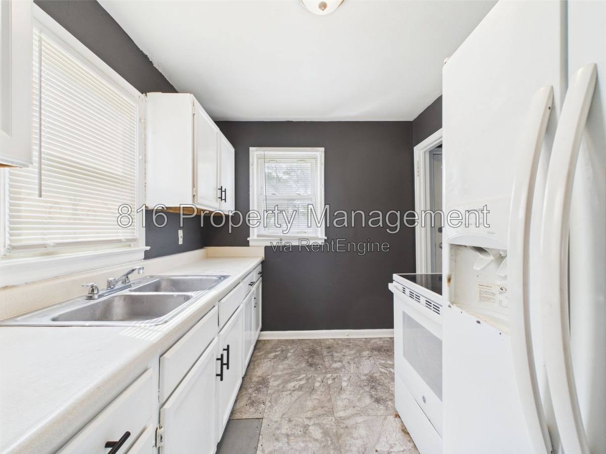 House for rent at 3354 Jackson Ave, Kansas City, MO 64128