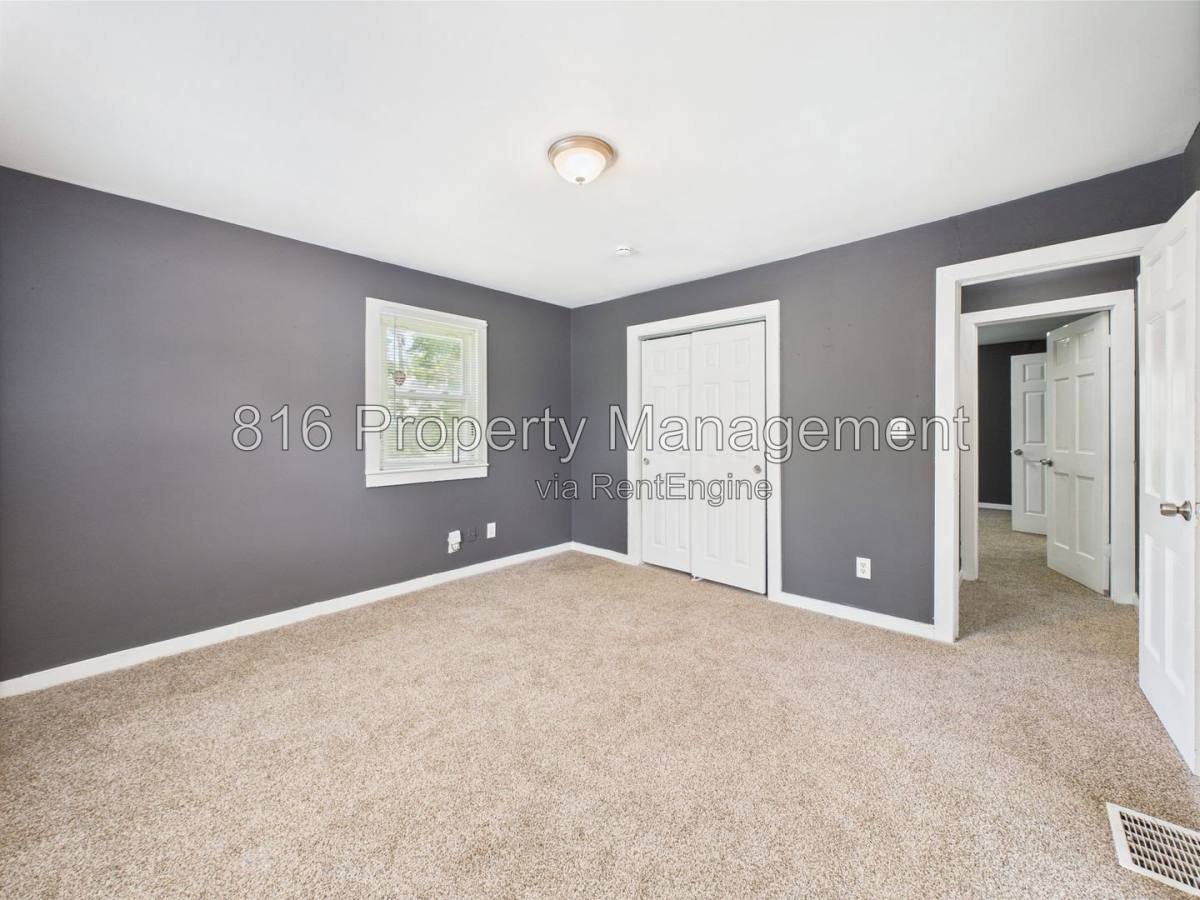 House for rent at 3354 Jackson Ave, Kansas City, MO 64128