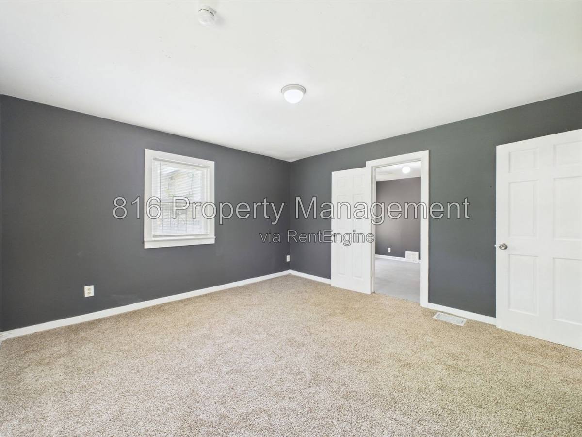 House for rent at 3354 Jackson Ave, Kansas City, MO 64128