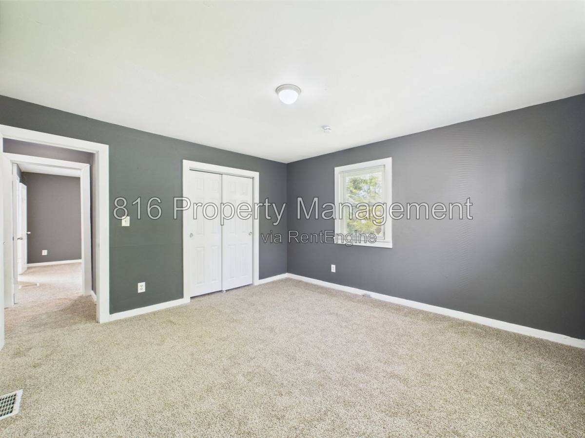 House for rent at 3354 Jackson Ave, Kansas City, MO 64128