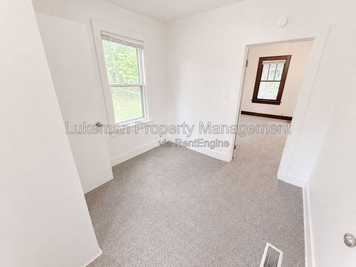 House for rent at 2301 Mount Olivet Rd, Kalamazoo, MI 49004